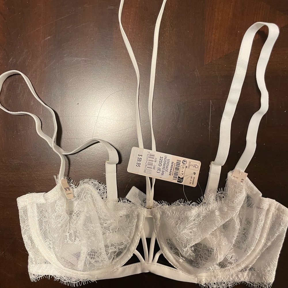 White Lace Underwire Bra with Adjustable Straps